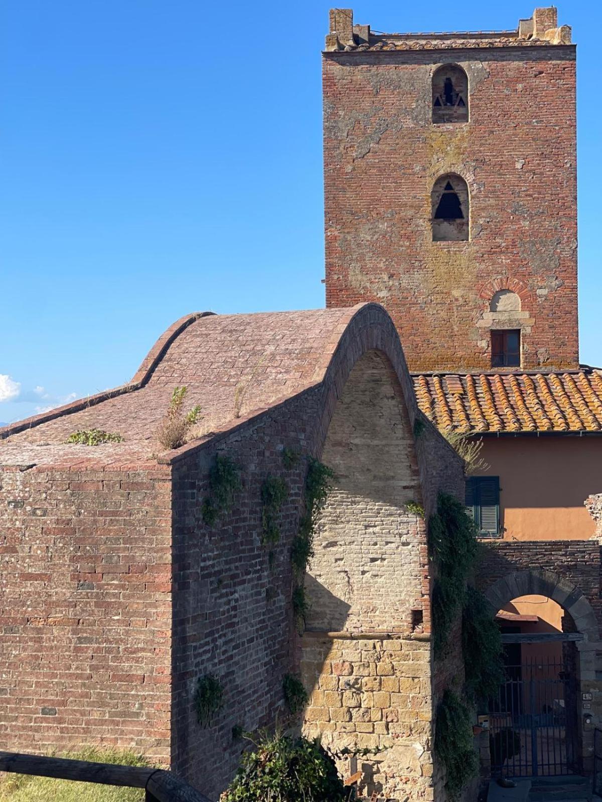 Quattro Gigli Hotel Montopoli in Val d'Arno Exterior photo